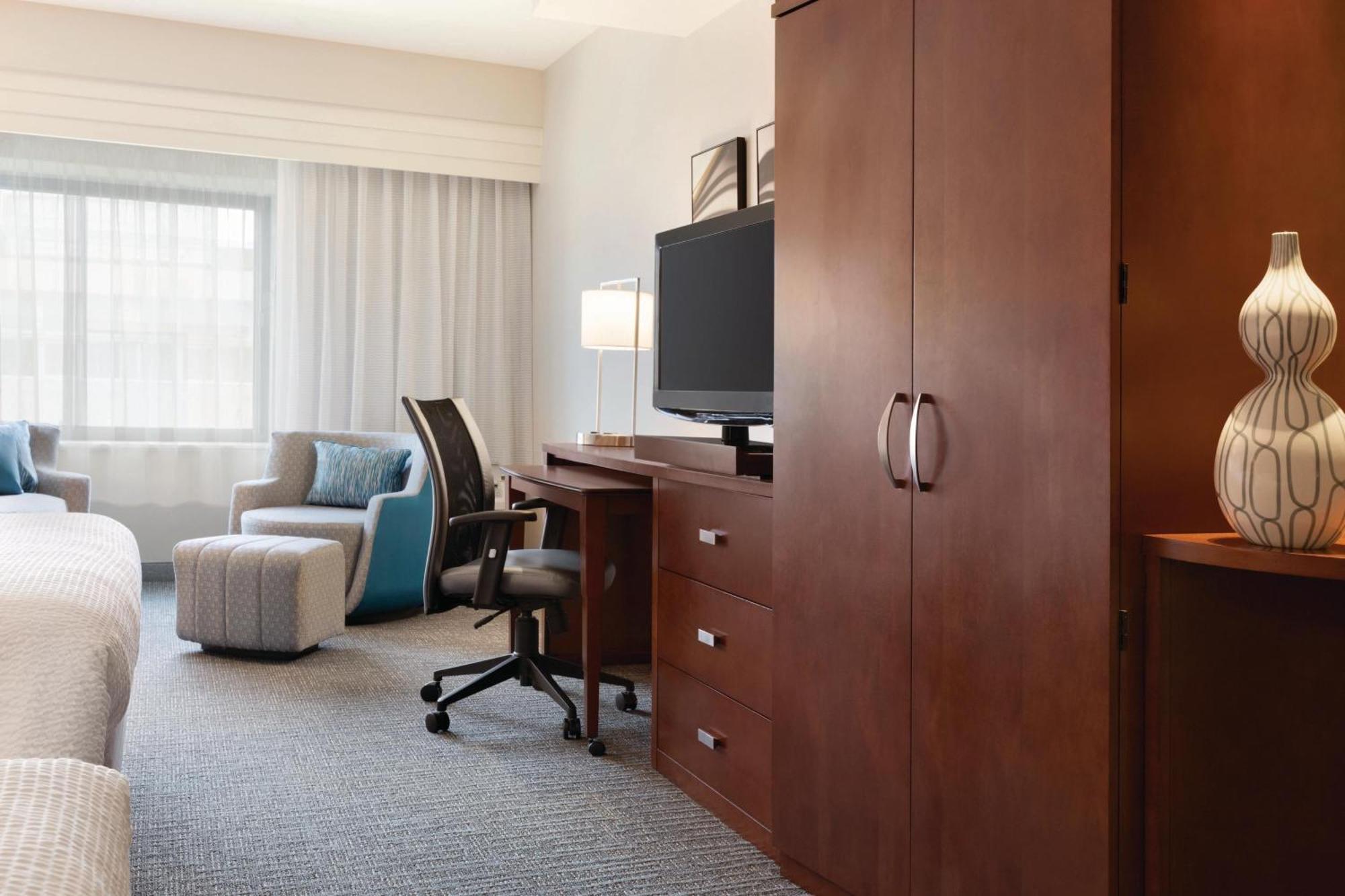 Courtyard Charlotte Airport North Ξενοδοχείο Εξωτερικό φωτογραφία