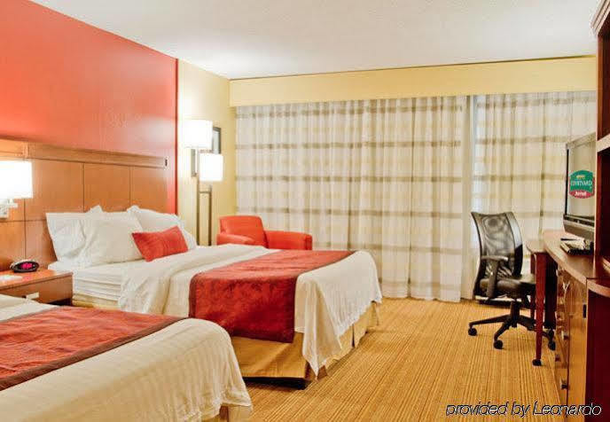 Courtyard Charlotte Airport North Ξενοδοχείο Εξωτερικό φωτογραφία